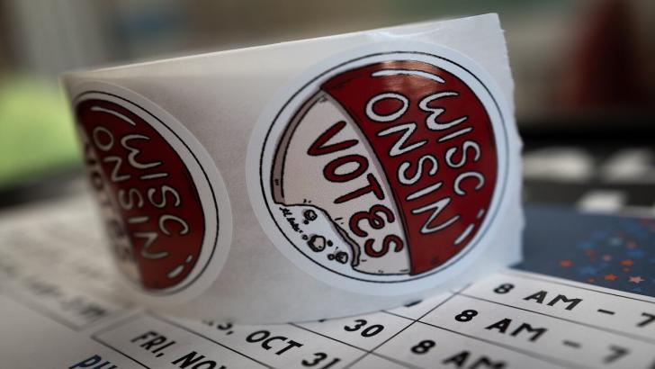 A sticker saying Wisconsin votes